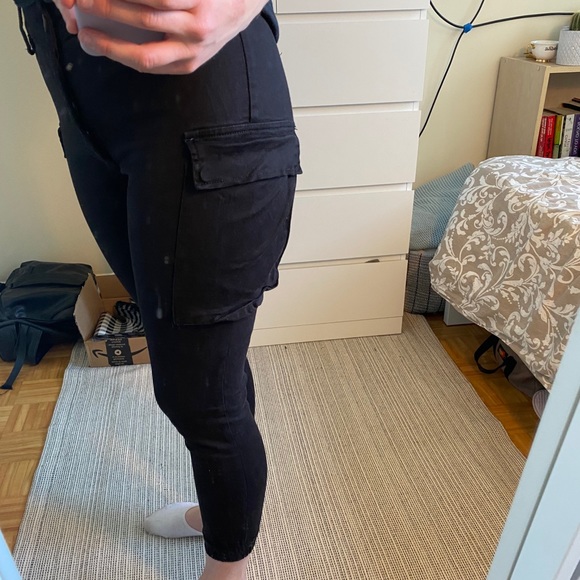 Black cargo style pants - Picture 2 of 7